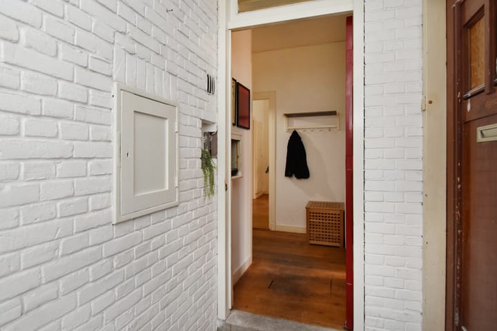 Photo 2 of Pijnboomstraat 110