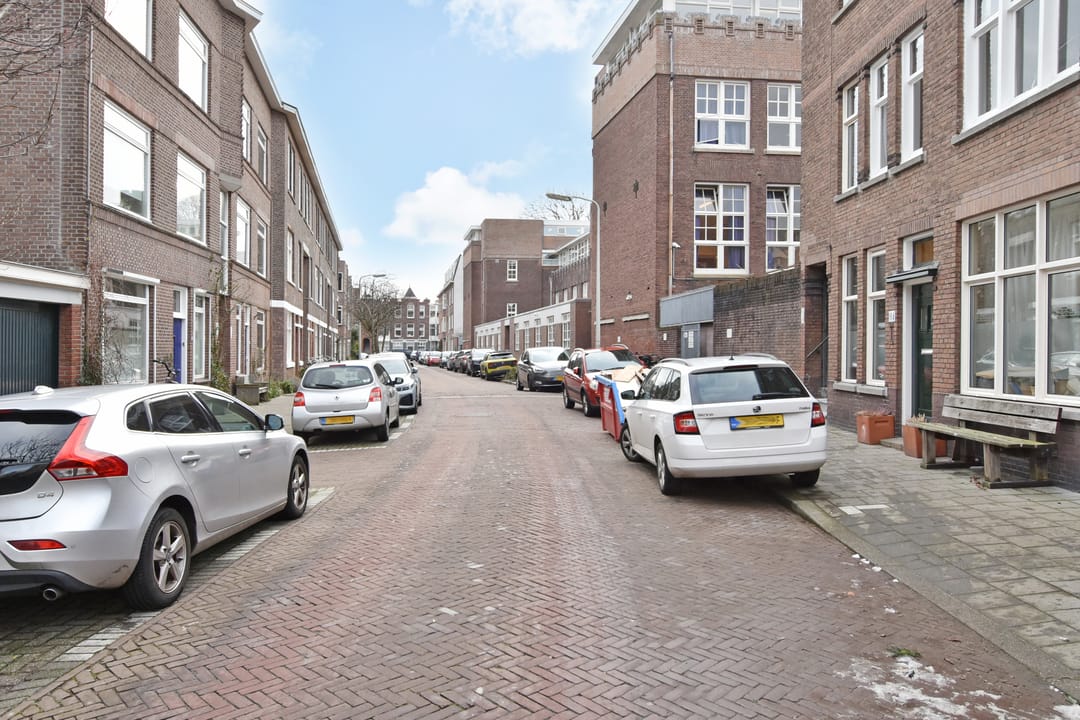 Foto 26 van Pijnboomstraat 110