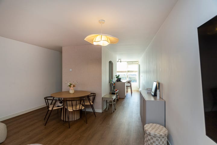 Photo 19 of Troelstrakade 839