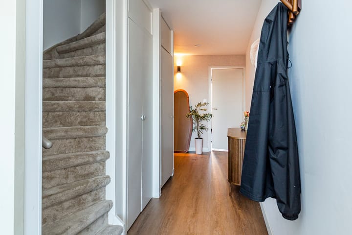 Photo 17 of Troelstrakade 839