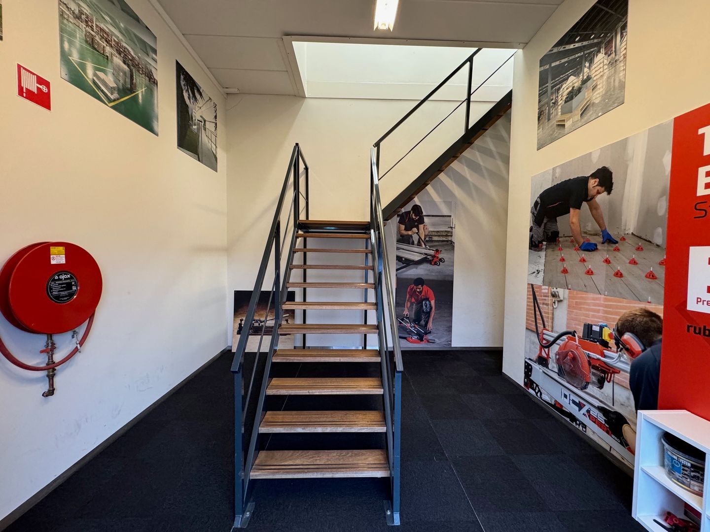 View photo 3 of Weidehek 70