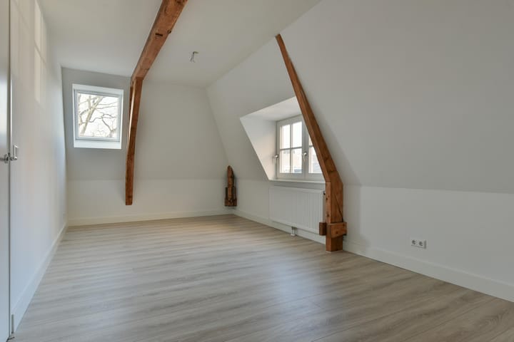 Foto 12 van Neuweg 35-B