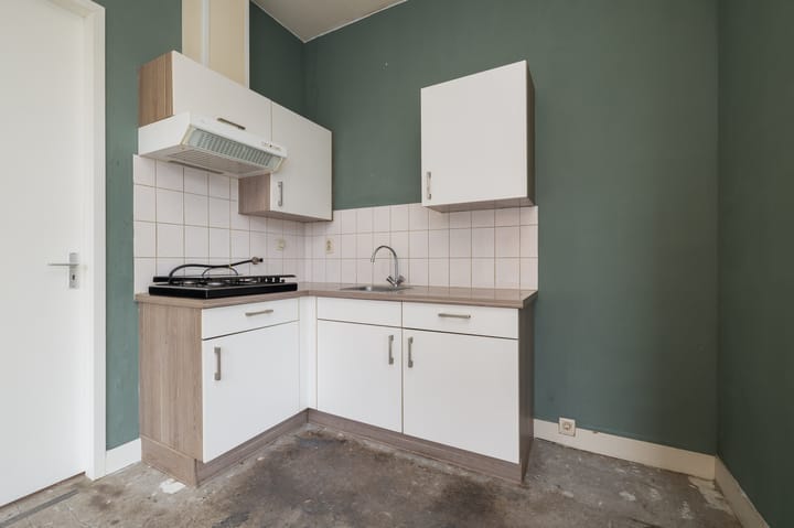 Photo 4 of Lange Hilleweg 60