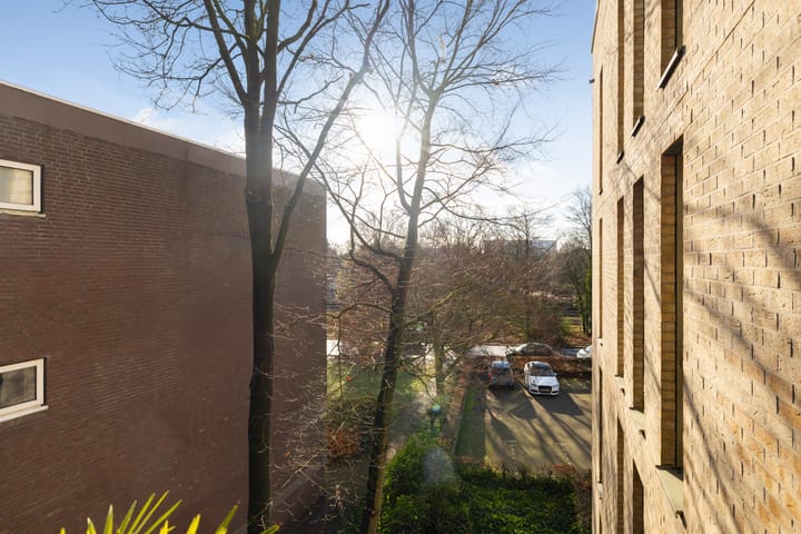 Foto 9 van Ernst Casimirlaan 113