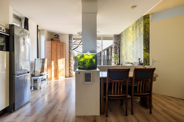 Foto 11 van Ernst Casimirlaan 113