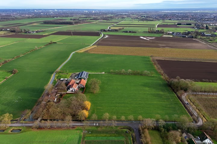 Logtsestraat, nabij Landgoed Schoonderlogt, Elst (GE)