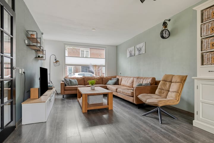 Photo 2 of Klompenmakerstraat 38