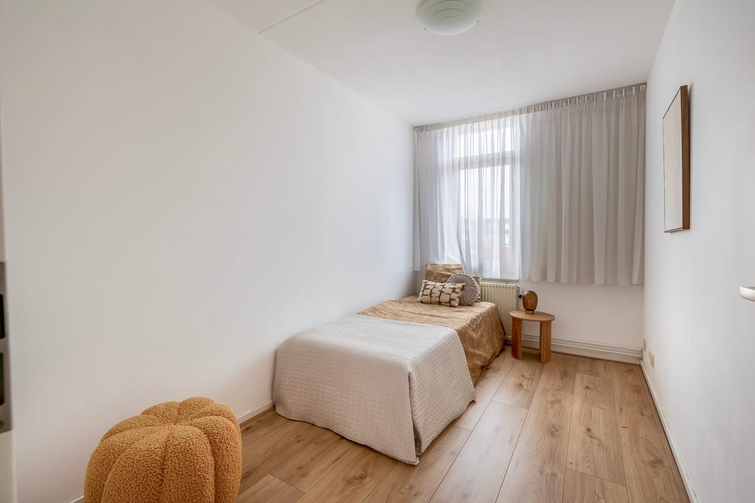 Photo 23 of Locatellistraat 4