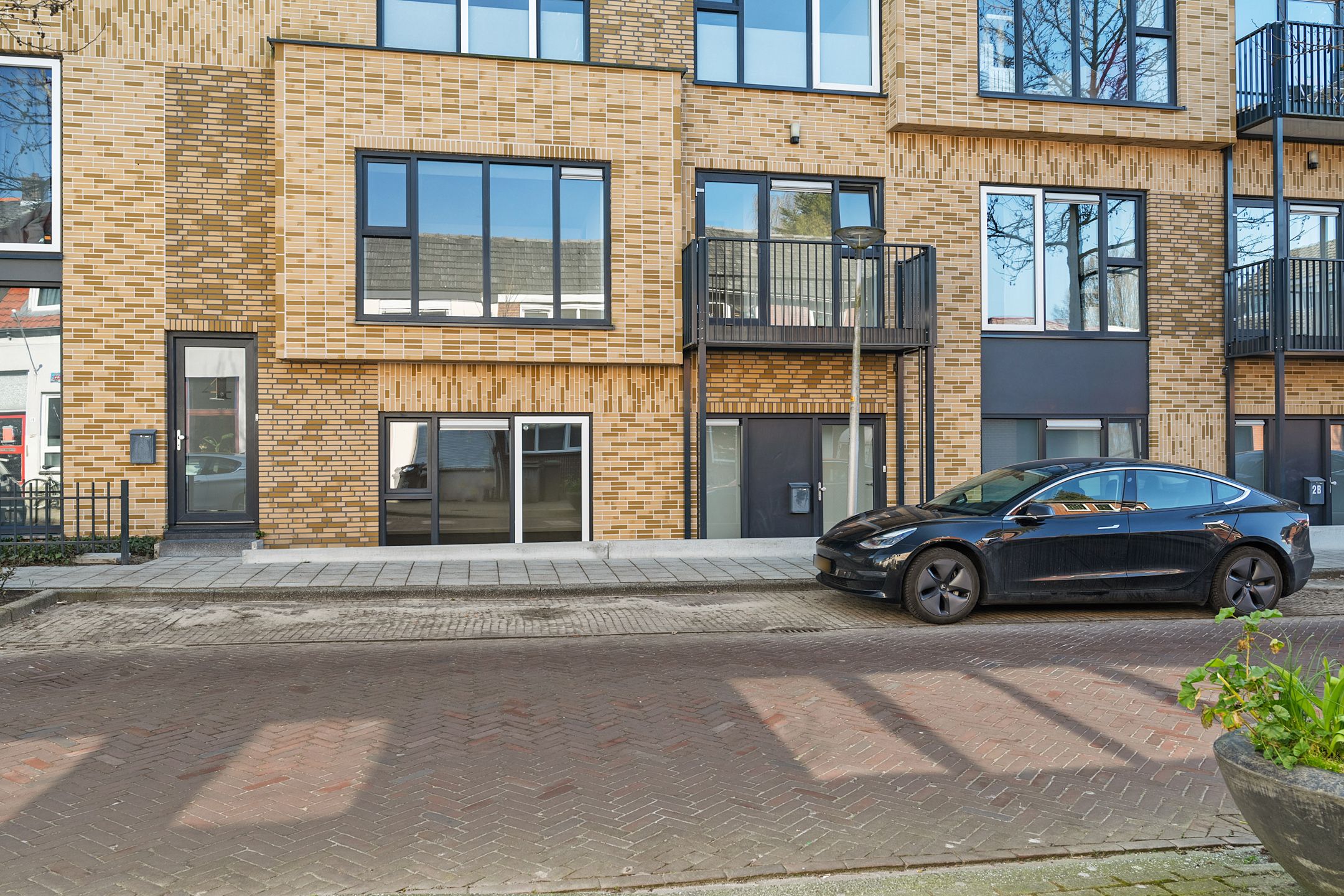 Photo 6 of Dr. Benthemstraat 2-C