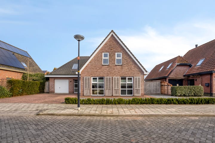 Foto 4 van Charlotte Ruysplantsoen 13