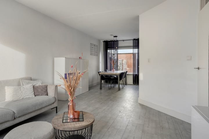 Foto 11 van Korenbloemlaan 26