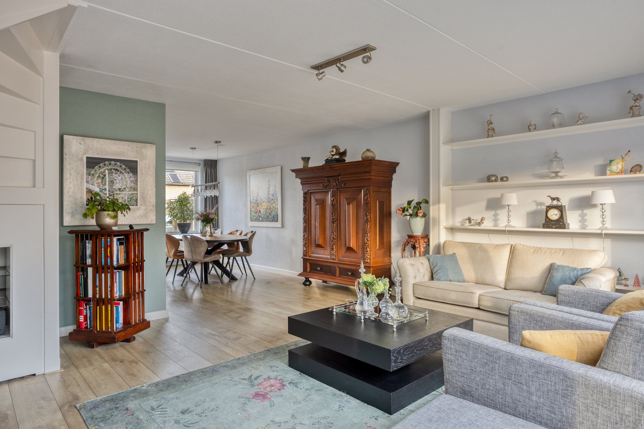 Foto 12 van De Bouw 104