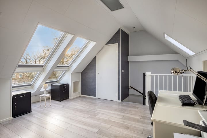 Foto 6 van De Bouw 104