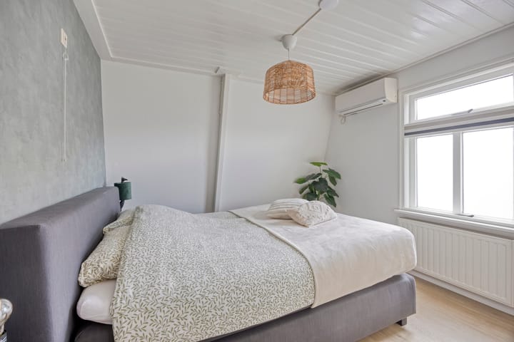 Photo 24 of Oldenzaalsestraat 7