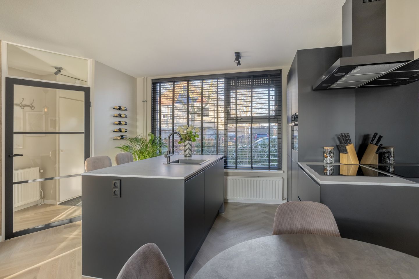 Photo 10 of Pauwoog 63