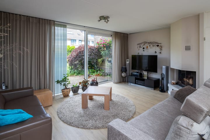 Photo 2 of Zeemanstraat 15