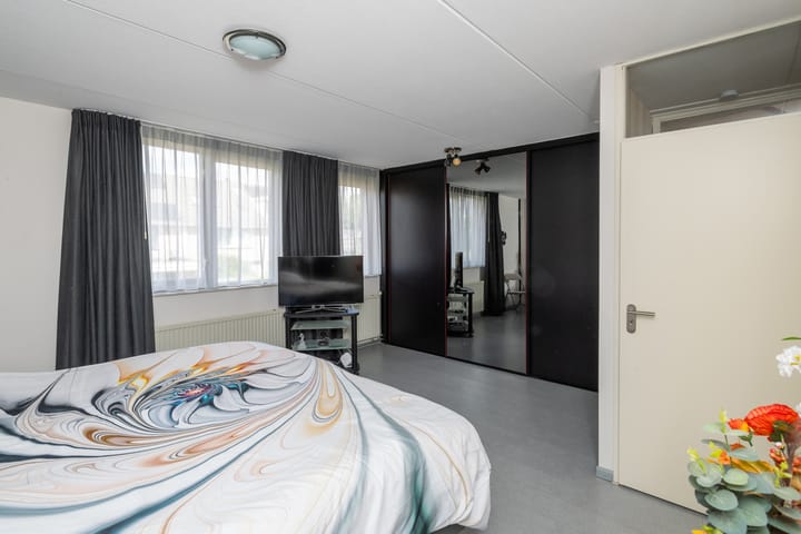 Photo 18 of Zeemanstraat 15