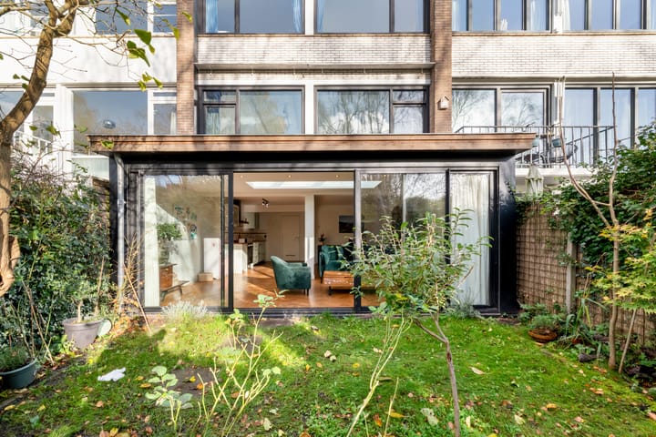 Van Hogendorpstraat 39