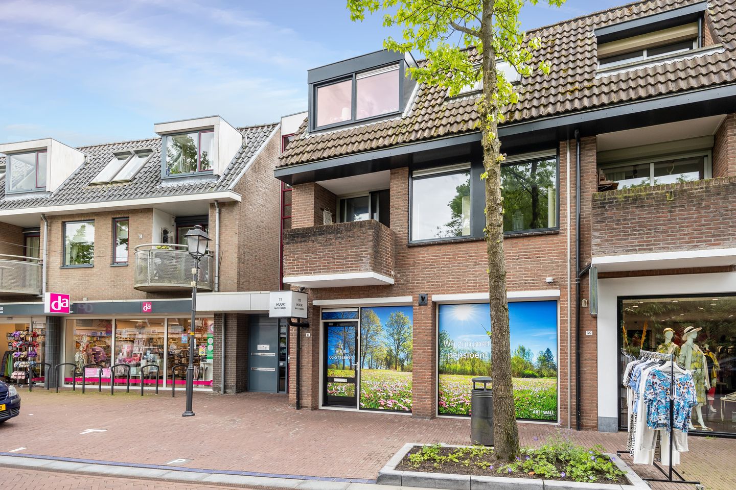 View photo 2 of Westerdorpsstraat 33