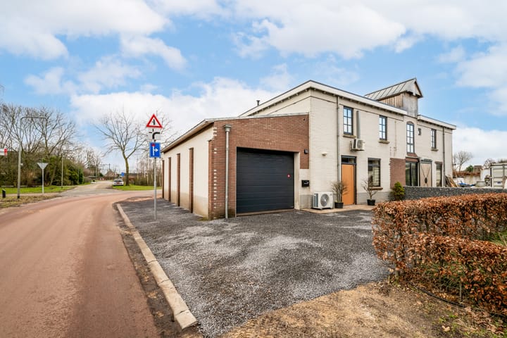 Foto 22 van Deursenseweg 1-A