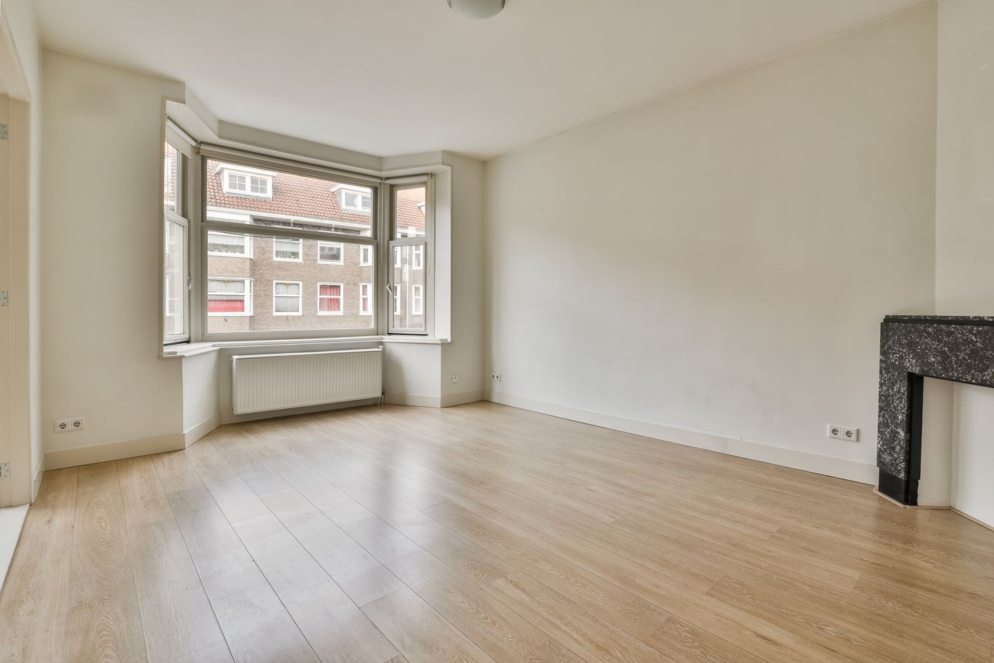 Photo 4 of Van Walbeeckstraat 86-2