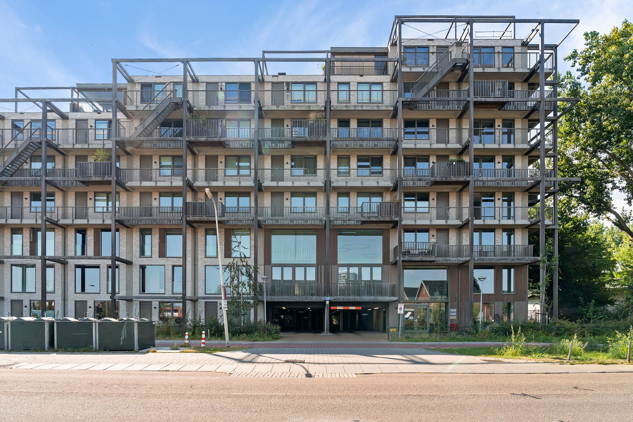 Foto 6 van Leyweg 1167