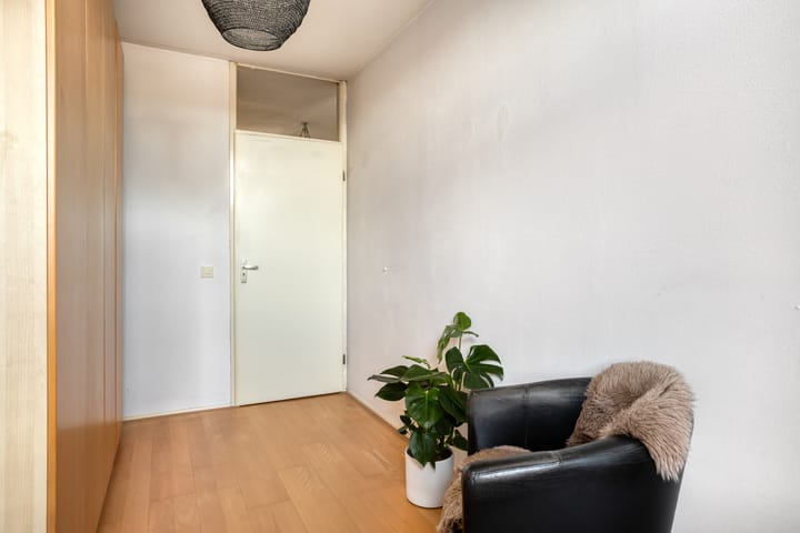 Foto 24 van Prins Hendrikstraat 77