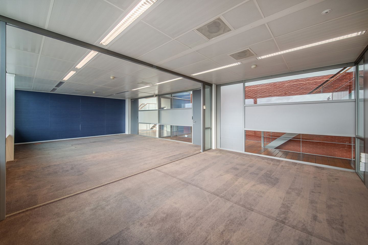 View photo 3 of Tokyostraat