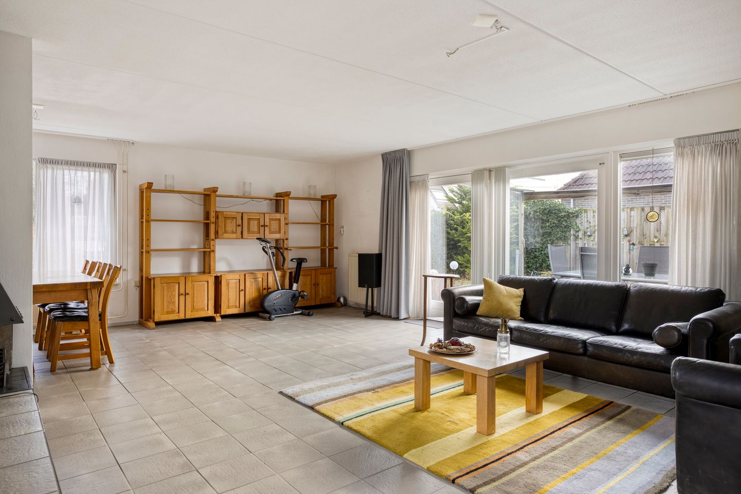 Photo 4 of Tortelduif 10