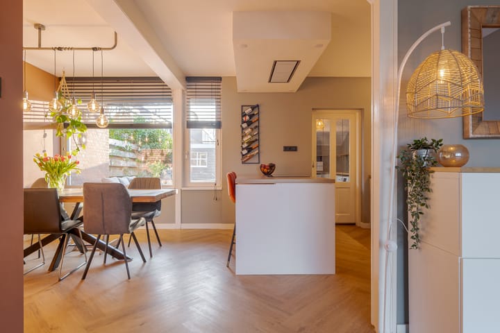 Photo 19 of den Dam 6