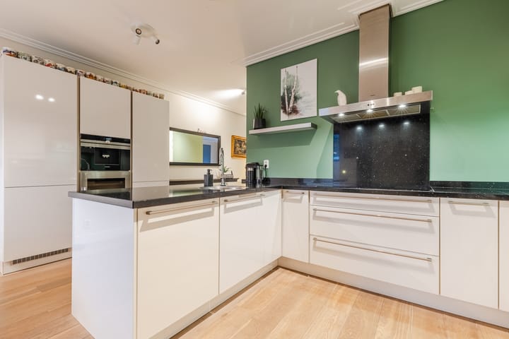 Photo 2 of Henri Matissehof 21