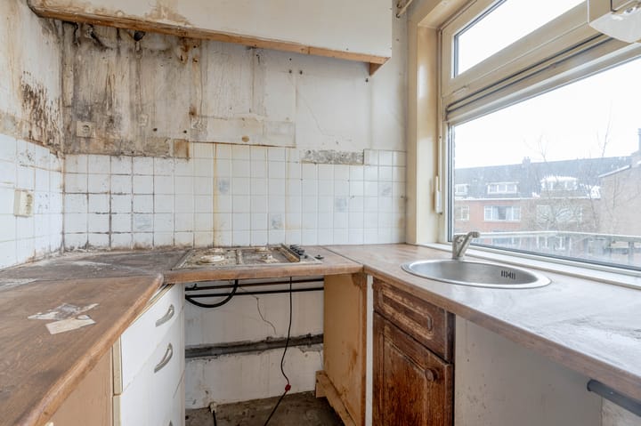 Photo 10 of Terschellingsestraat 29-C