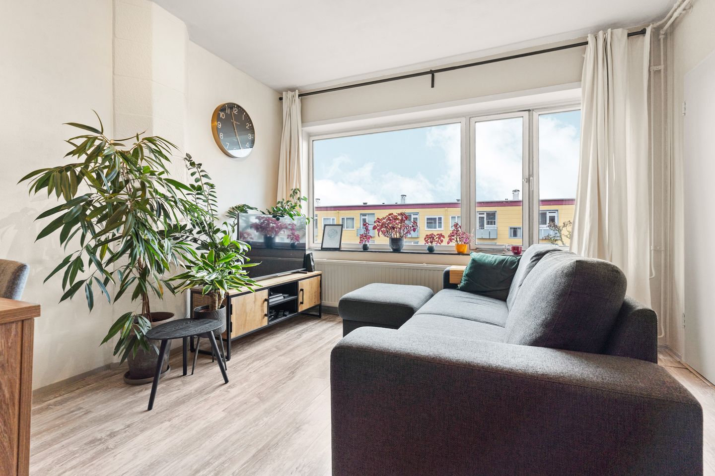 Photo 5 of Wijnbesstraat 99