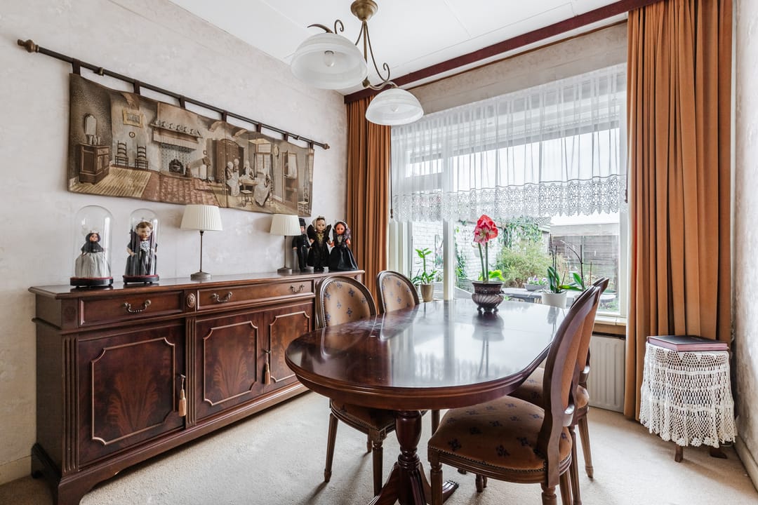 Photo 8 of Julianastraat 33