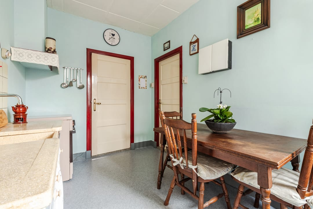 Photo 11 of Julianastraat 33