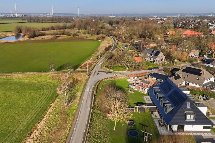 Photo 41 of Klapstraat 202