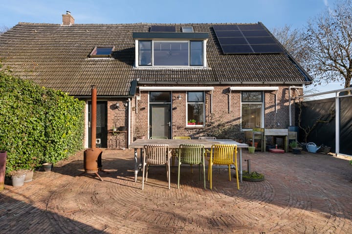 Photo 44 of Klapstraat 202