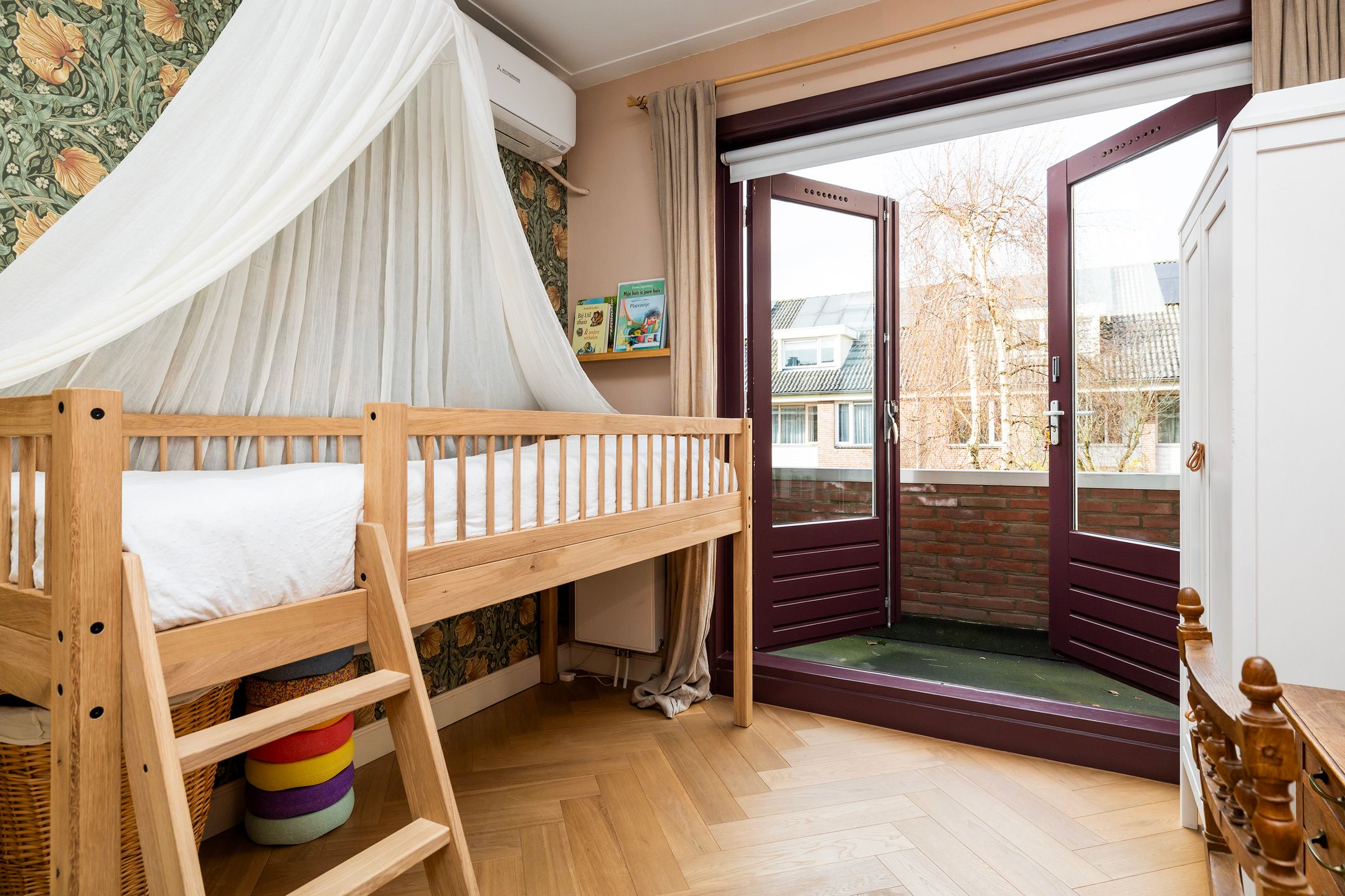 Photo 36 of Burgemeester van der Voort van Zijplaan 63