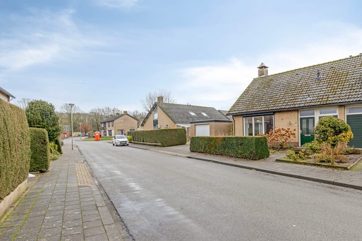 Foto 36 van Jacob Ruysdaelstraat 4