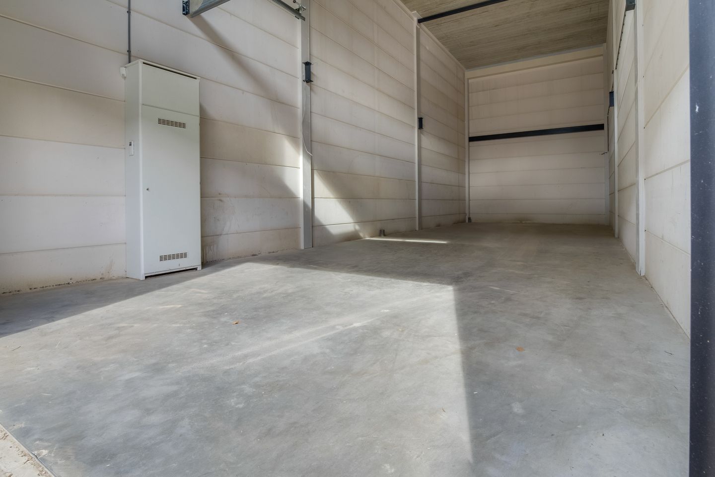 View photo 3 of Ambachtsweg 4