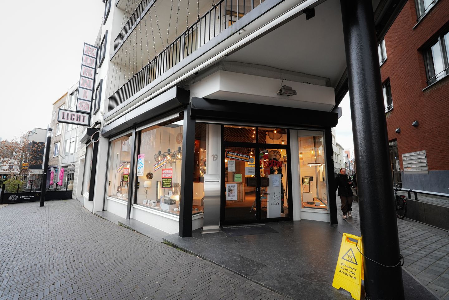 Bekijk foto 4 van Dr. Poelsstraat 19