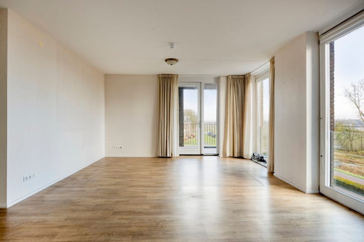 Photo 14 of Koninginnedijk 192