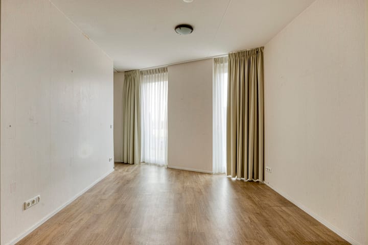 Photo 20 of Koninginnedijk 192