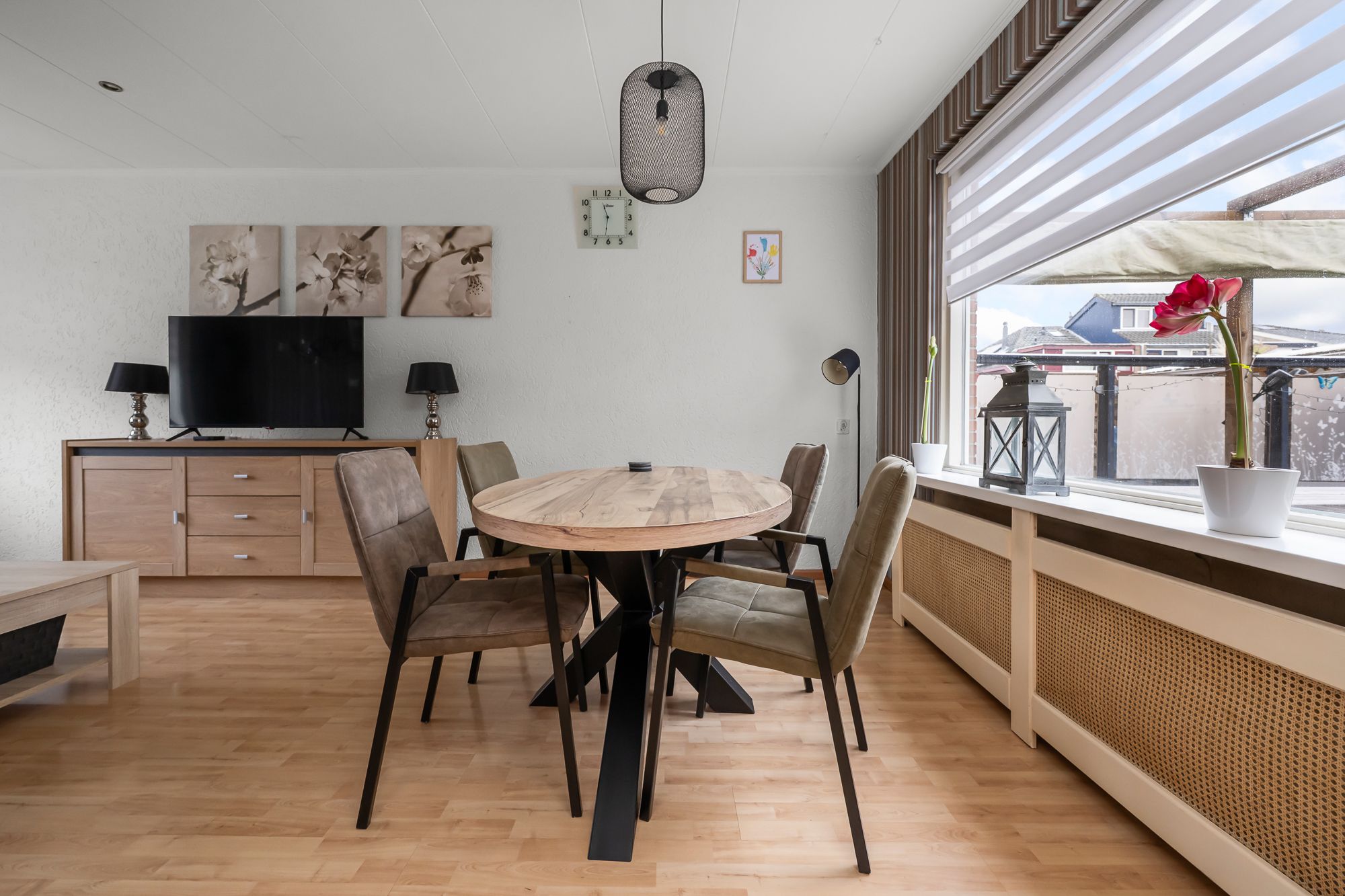 Photo 9 of Ruisdaelstraat 25