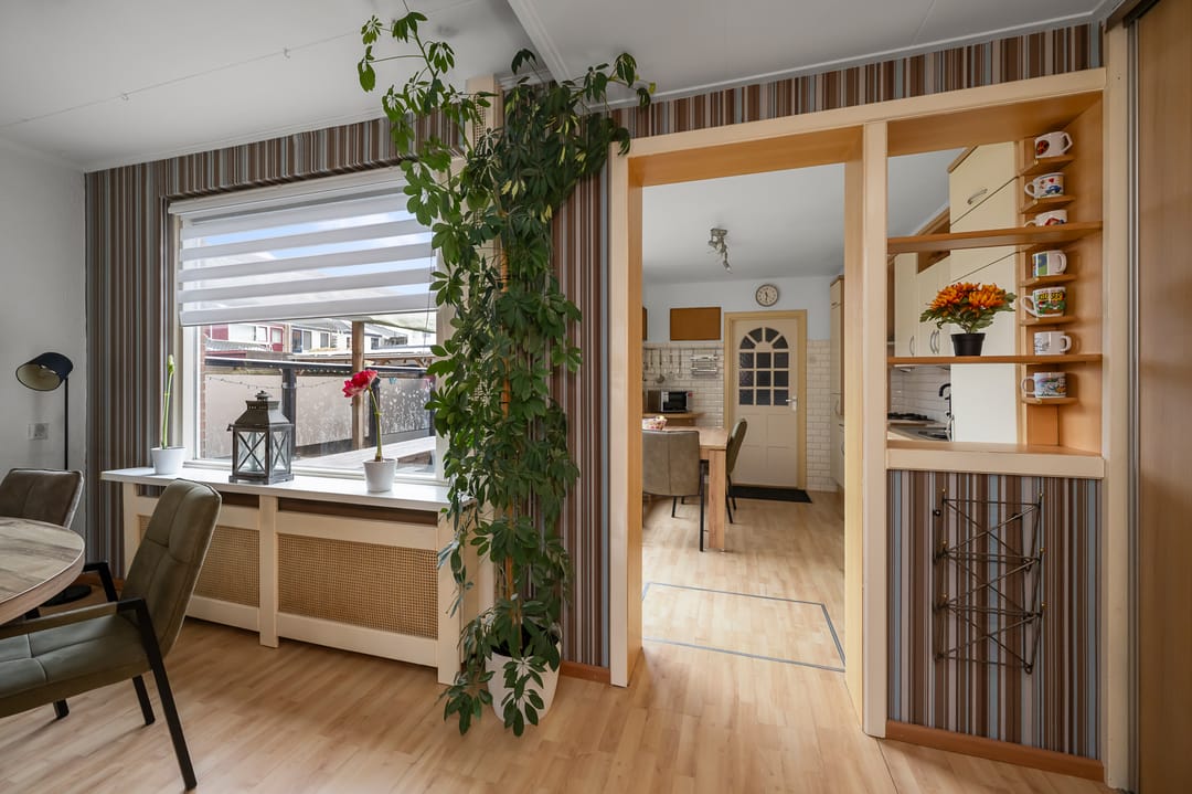 Photo 11 of Ruisdaelstraat 25