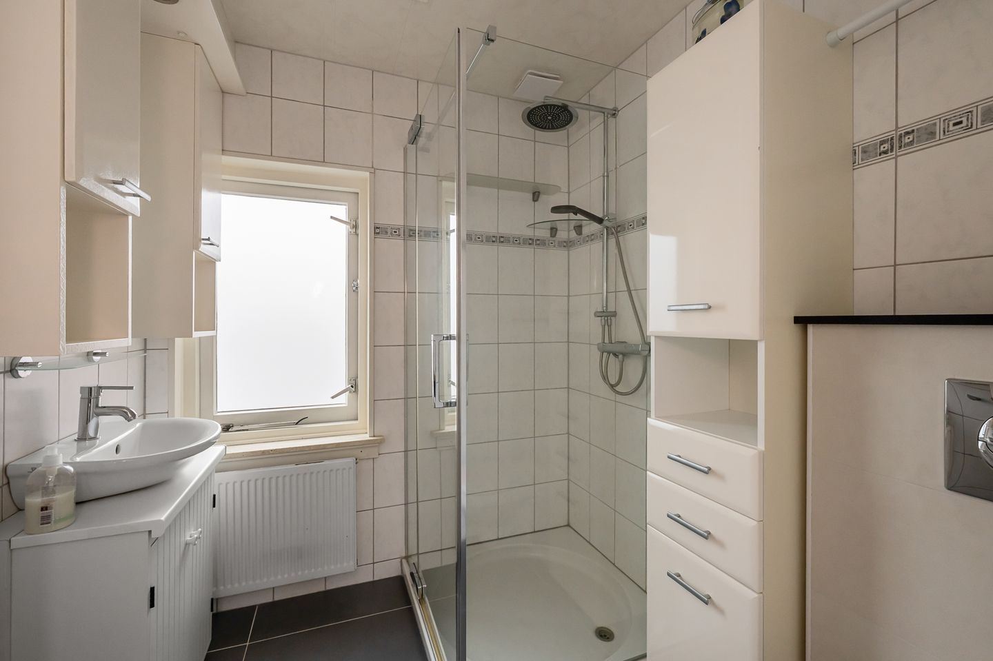 Photo 19 of Ruisdaelstraat 25