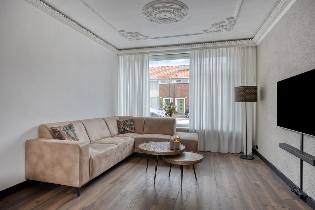 Photo 2 of Lodewijk Roelandtstraat 4