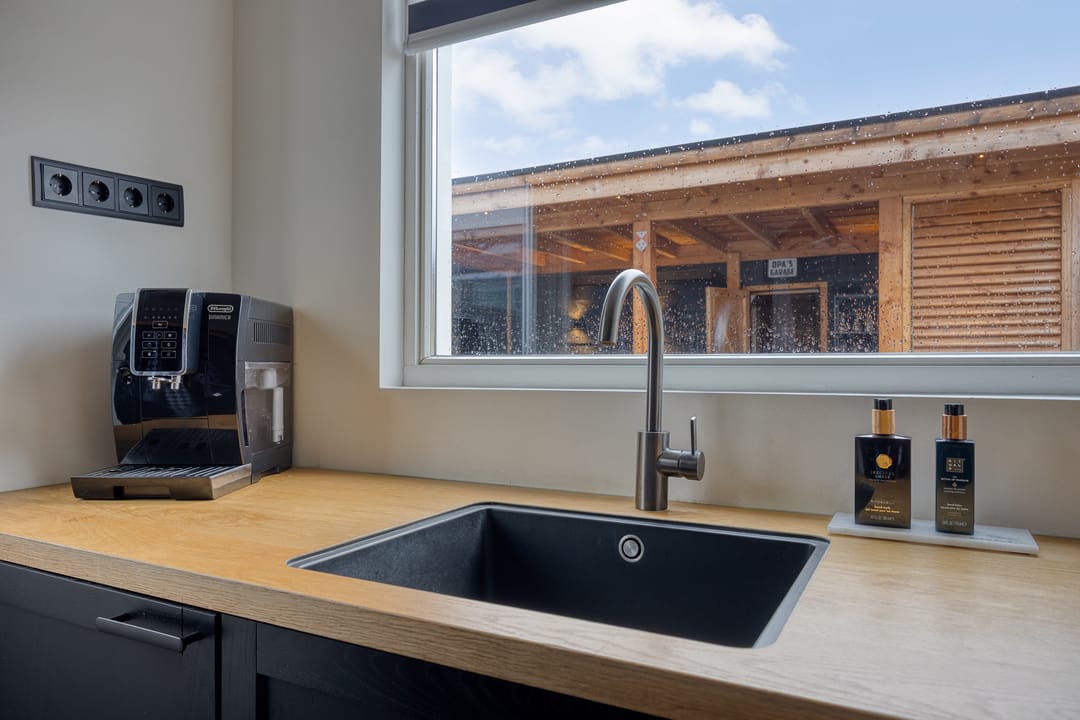 Photo 22 of Lodewijk Roelandtstraat 4