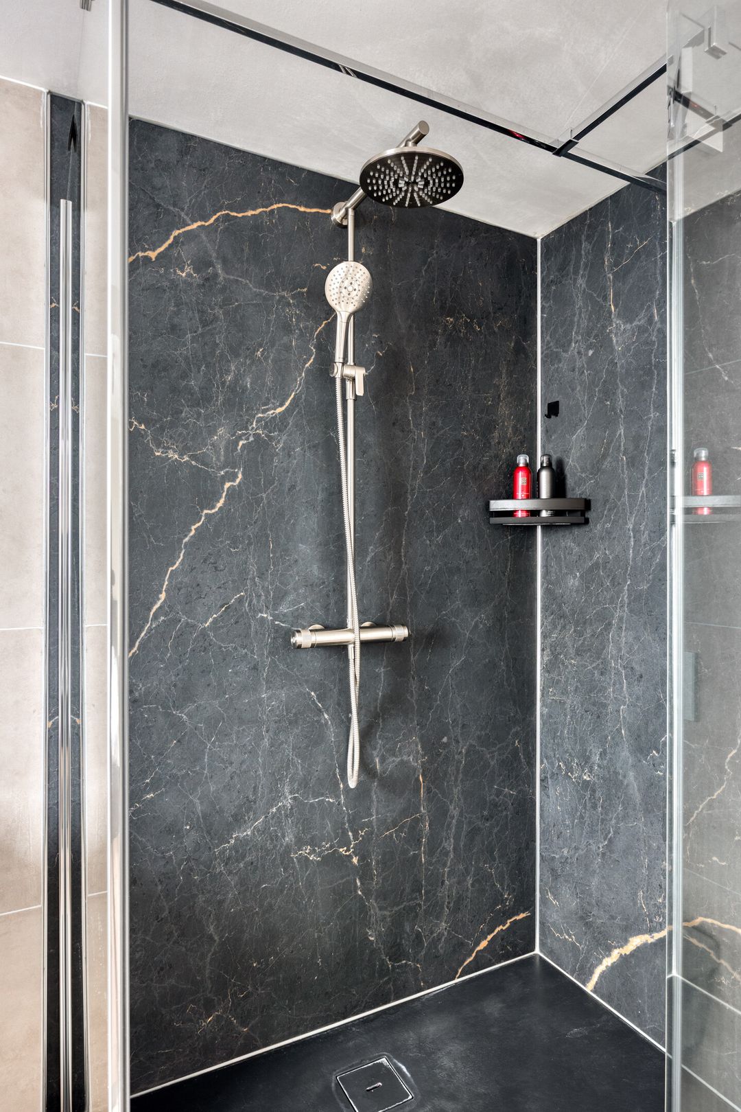 Photo 28 of Lodewijk Roelandtstraat 4