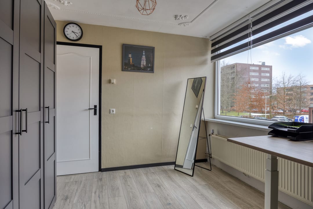 Photo 31 of Lodewijk Roelandtstraat 4